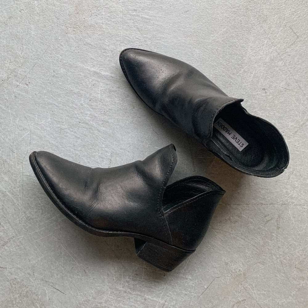 Steve Madden Leather Austin Boots - Black | Size: 7.5